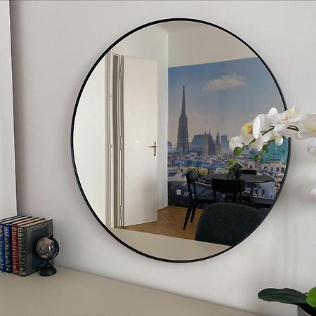Cosy Apartment In Mariahilf Close To Citycenter Viena Exterior foto
