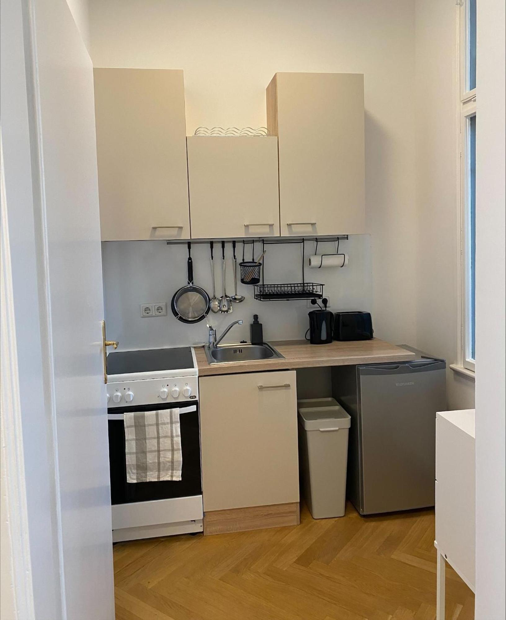 Cosy Apartment In Mariahilf Close To Citycenter Viena Exterior foto